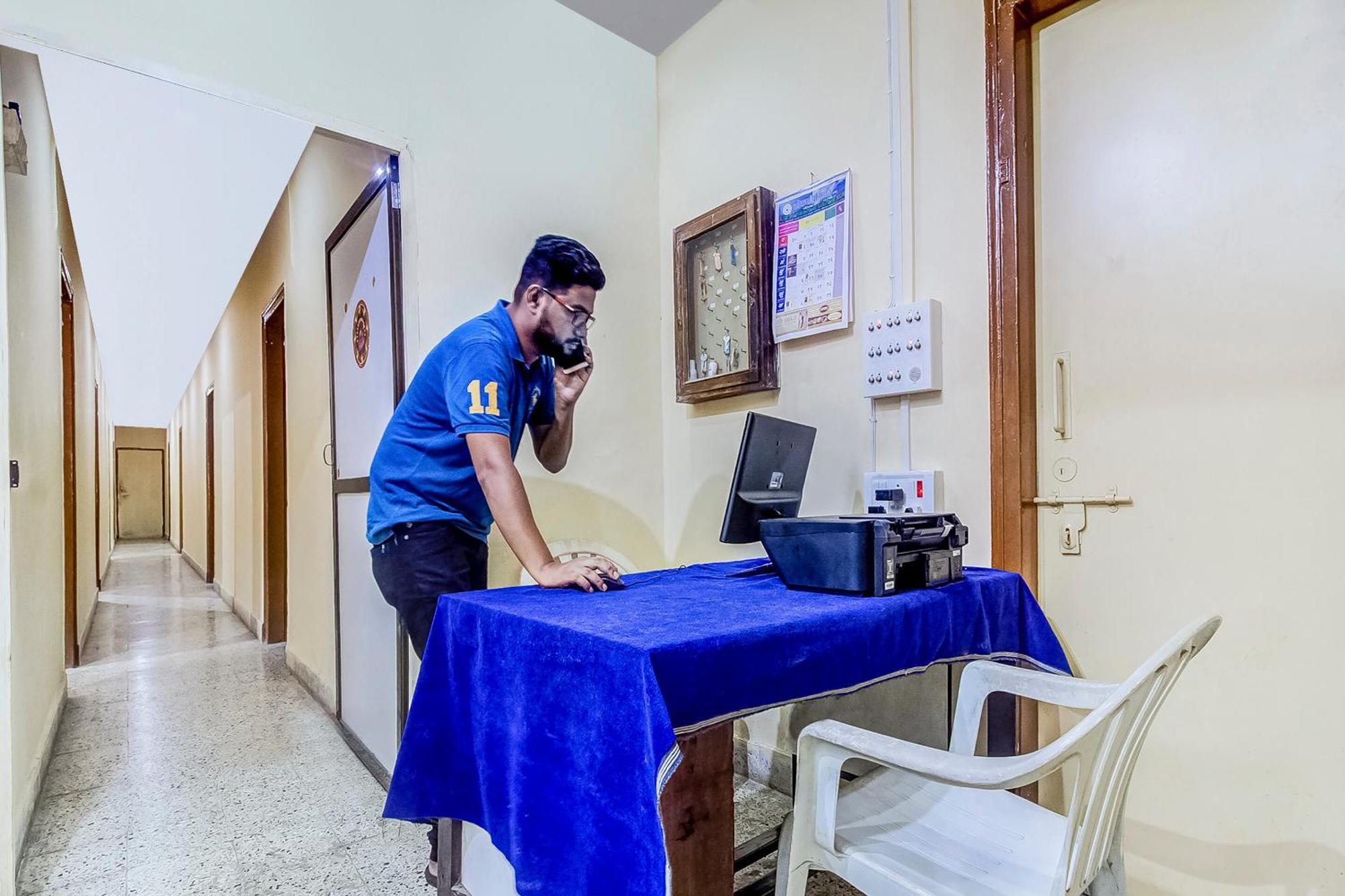 Hotel O New Ushakal Lodging & Boarding Nirmal  Ngoại thất bức ảnh