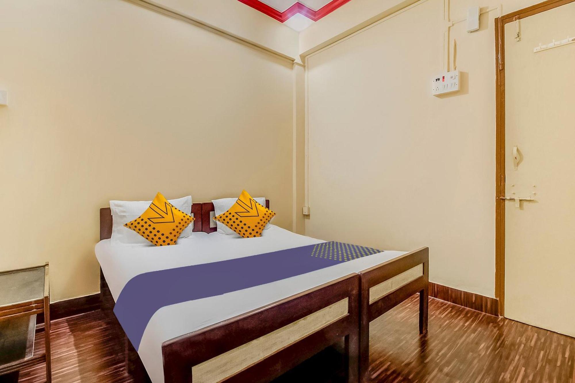 Hotel O New Ushakal Lodging & Boarding Nirmal  Ngoại thất bức ảnh